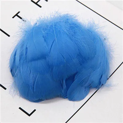 middle blue 100pcs Натуральные перья лебедя 4-7 см 1-2 дюйма маленькие плавающие Шлейфы гусиное перо цветной шлейф для украшения рукоделия 100 шт - Цвет: middle blue 100pcs