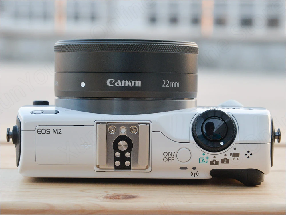 Б/у компактная цифровая беззеркальная камера CANON EOS M2 18MP wifi 8GB карта памяти полностью протестирована