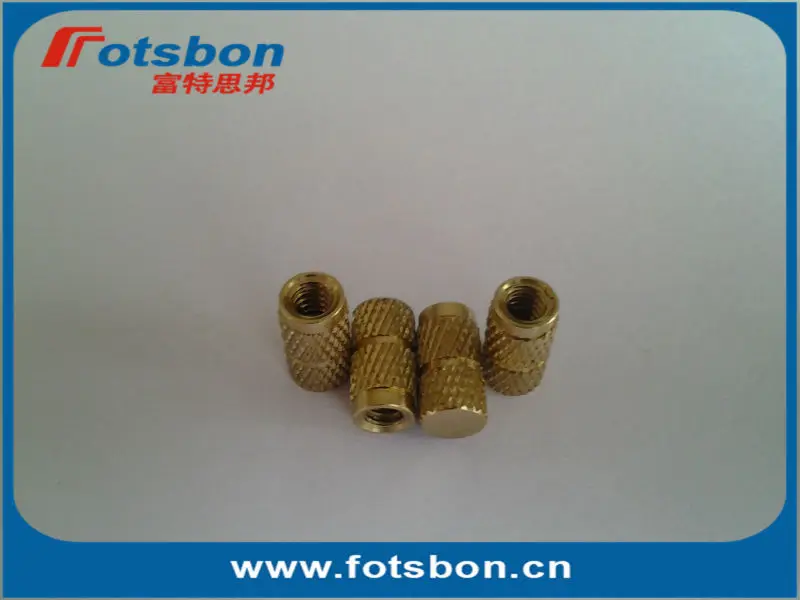 IBB 024 4 слепой резьбой вставка формованная Резьбовая латунь натуральный стандарт