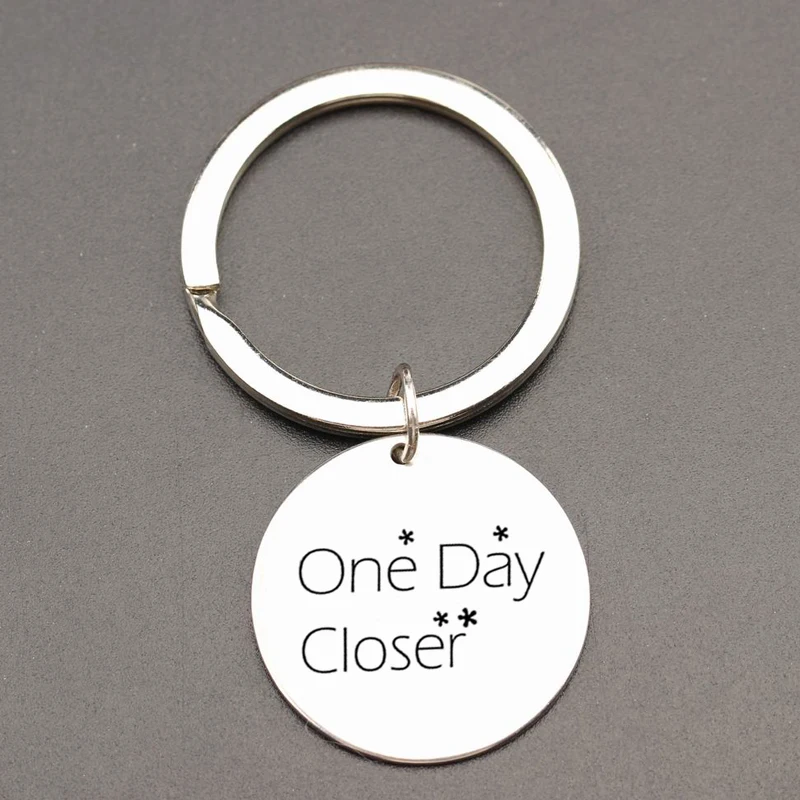 Engraved One Day Closer Gift For Good Long Distance Couple Keychain Hand Stamped Men Women Fashion Jewelry Key Pendant | Украшения и