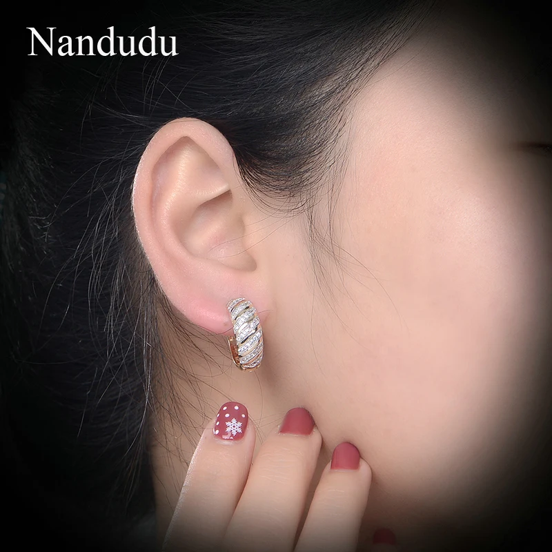 Nandudu Mini Hoop Earrings Delicate Crystal Huggie Earring Fashion Women Female Jewelry Gift CE220 | Украшения и аксессуары