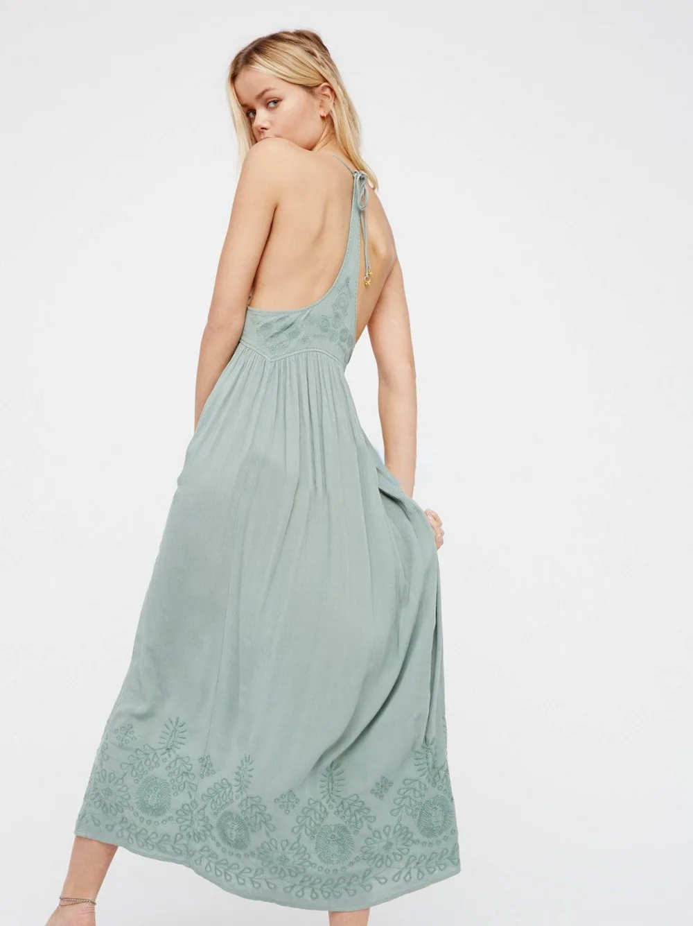 Женское пляжное платье с вышивкой повседневное длинное макси открытой спиной в