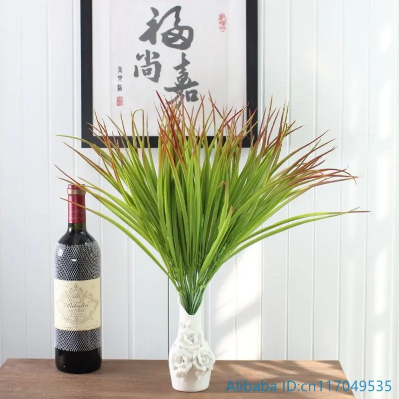 Искусственный пластик красный верх зеленые длинные листья трава растение для