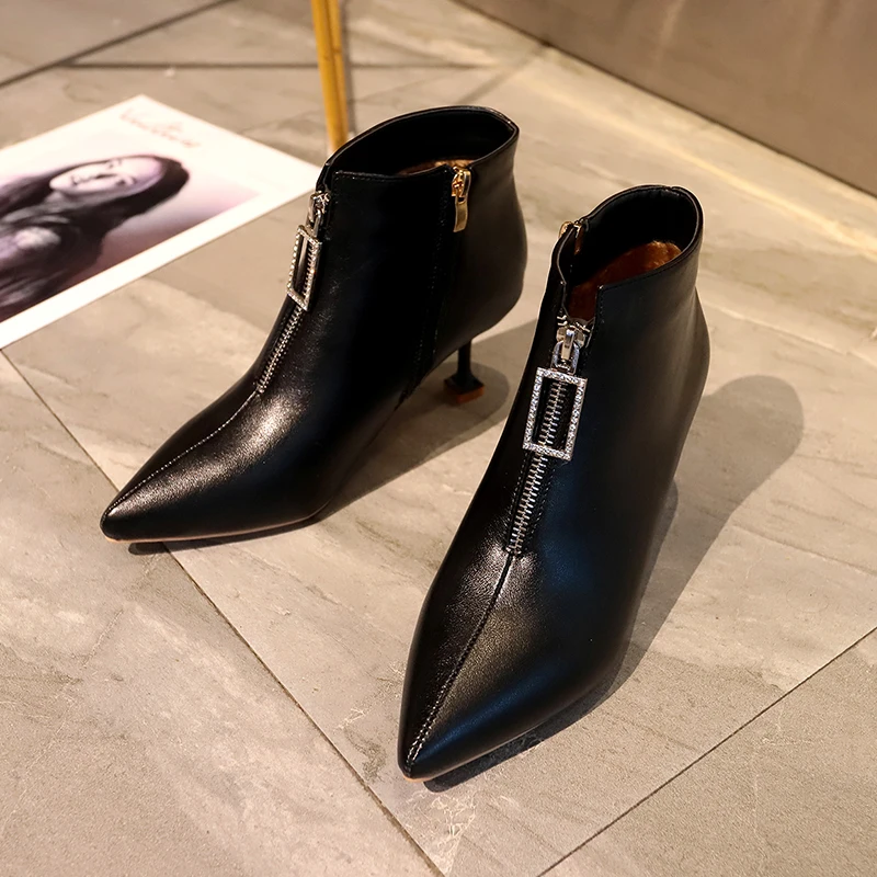 Женская обувь ботильоны с острым носком женские ботинки на молнии спереди