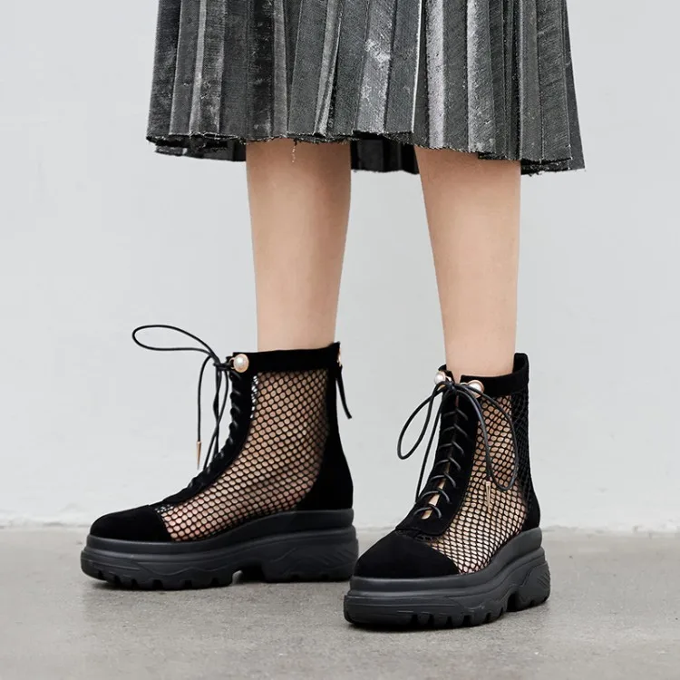 

Women's Shoes