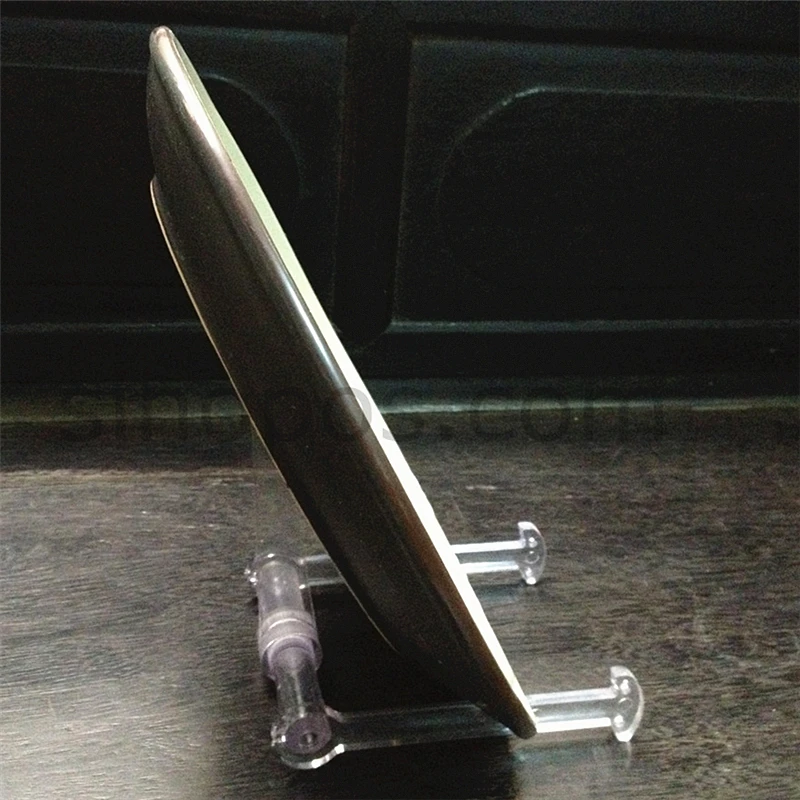 Регулируемая подставка для демонстрации тарелок из прозрачного пластика