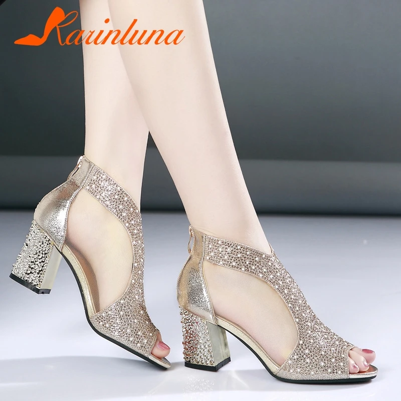 KARINLUNA/2019 г. Новые модные туфли на высоком квадратном каблуке с открытым носком