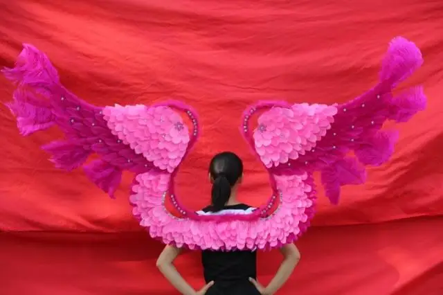 Большие крылья Ангела из серии Виктория для демонстрации украшения свадебной