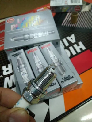 Один комплект мощности автомобиля усилитель зажигания энергосбережение для