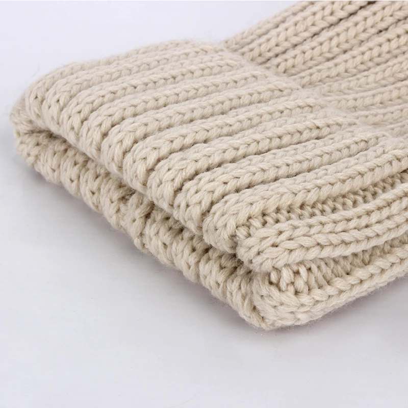 Winter new children's knitted cotton hats warm and comfortable girl real raccoon fur pompom Skullies boy ski caps Beanies thick |