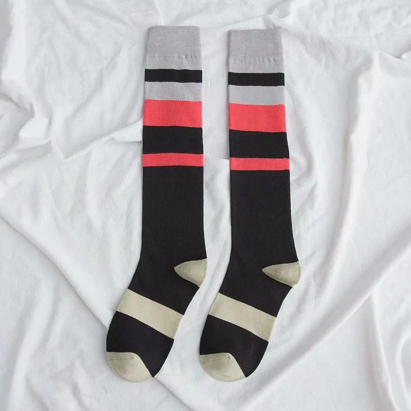 Женские носки в красную сетку лавандовые фиолетовые розовые зеленые полоски