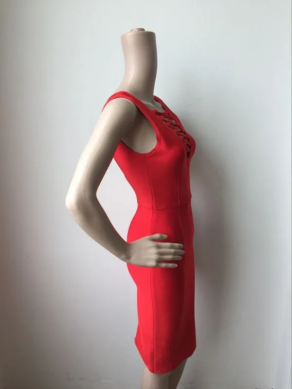 Сексуальное женское платье без рукавов красное черное однотонное крест-накрест