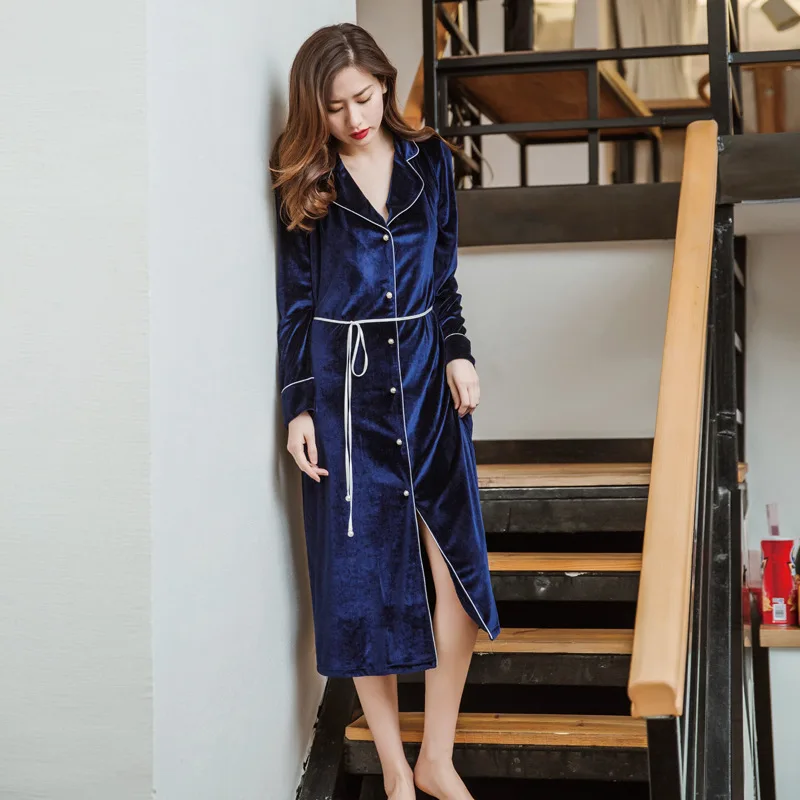 Новый длинный халат осенне-весенний банный для женщин золото бархат с длинным