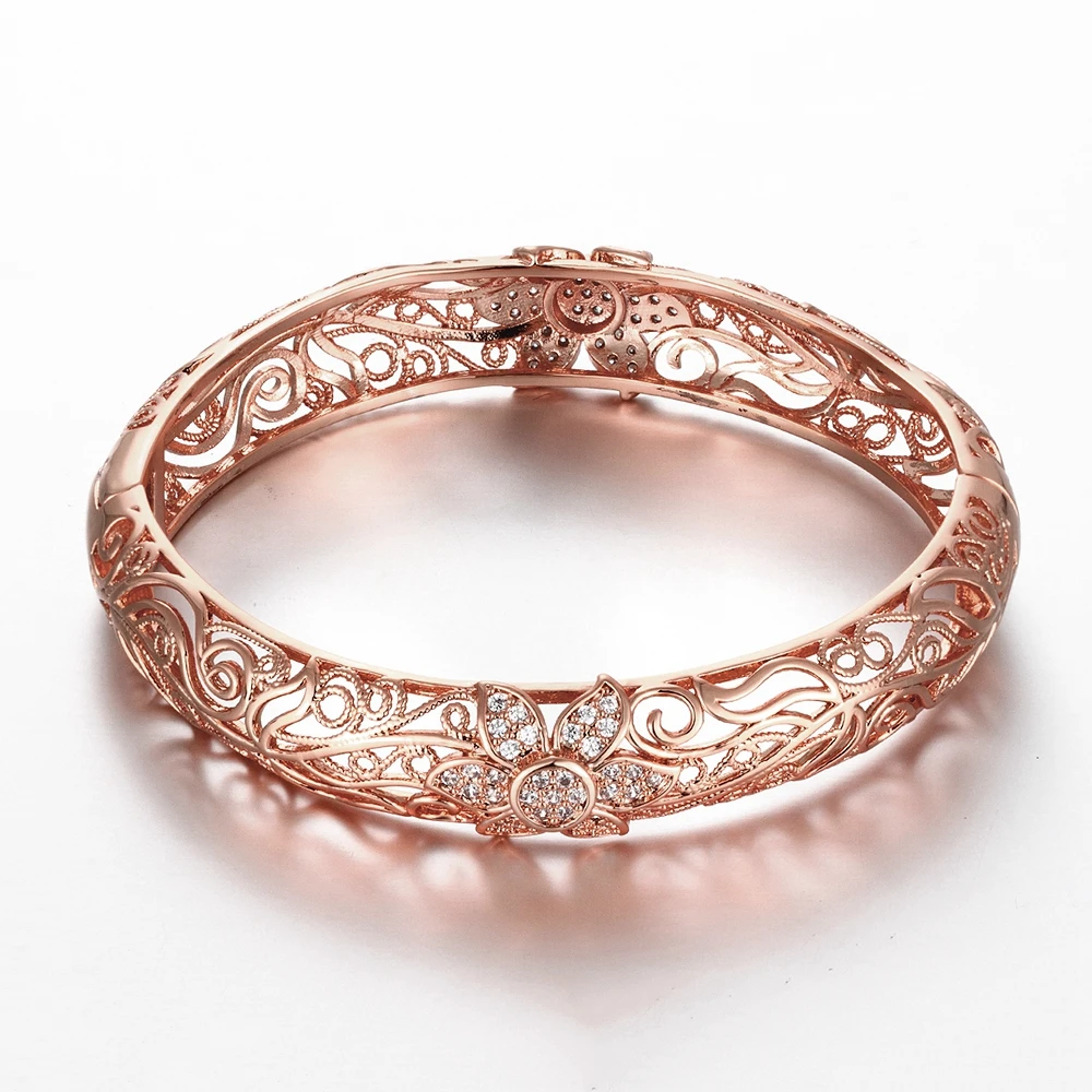 Женский винтажный браслет из розового золота с фианитом в этническом стиле |