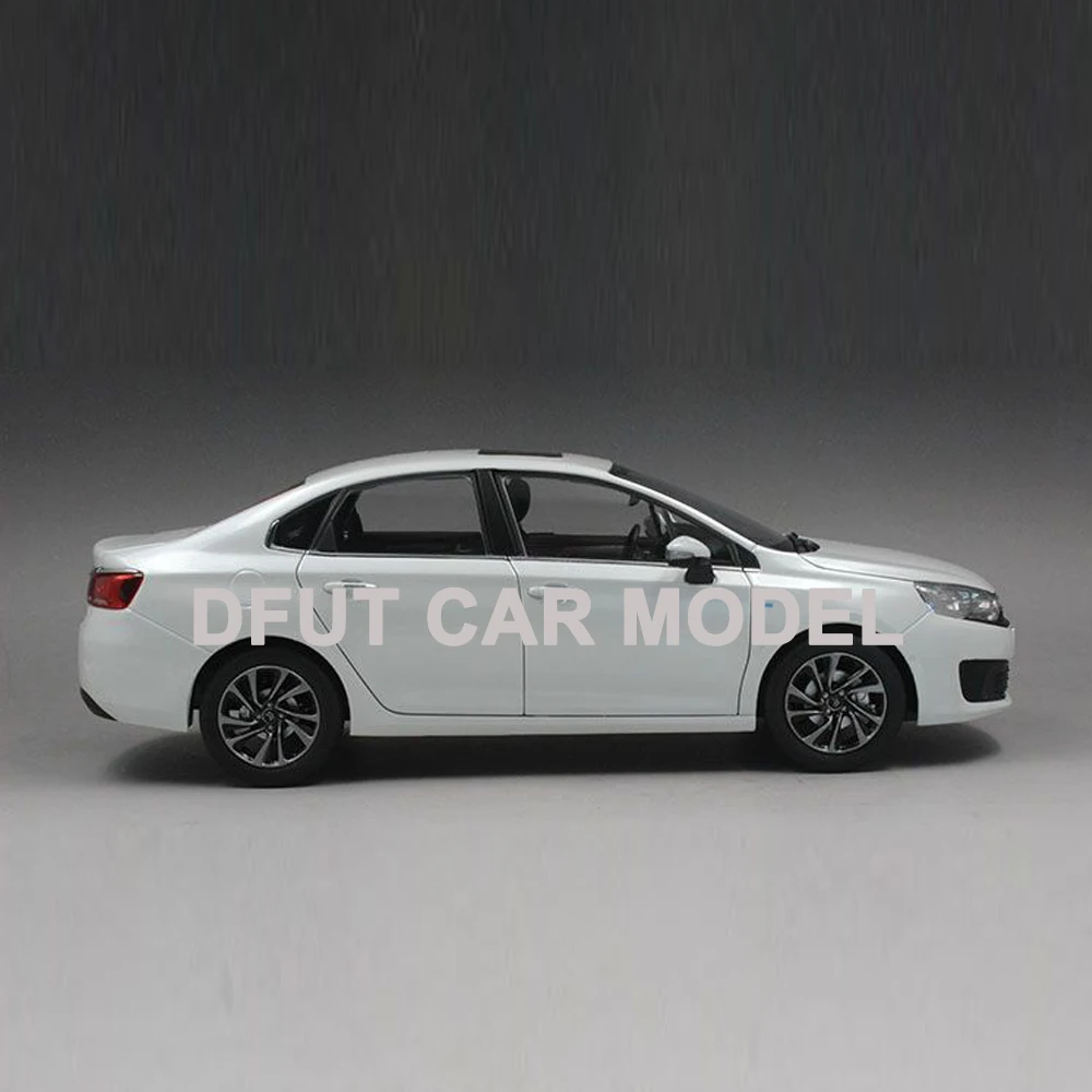 Литье под давлением колеса 1:18 сплав игрушки спортивный автомобиль модель C4