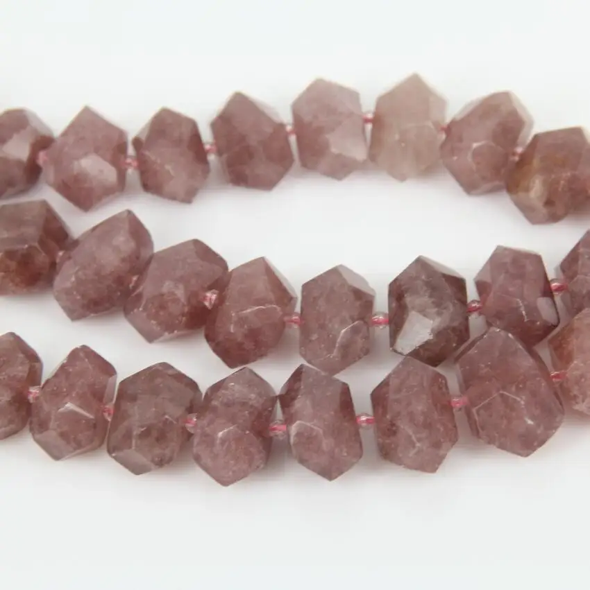 Цельная нитка натуральный клубничный кварц граненый самоцвет вырезанные