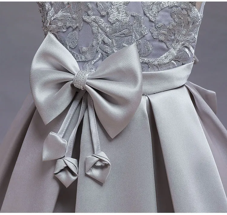 

Quality new big bow children's stereo V-neck princess dress embroidery beaded children birthday party kids formal dress