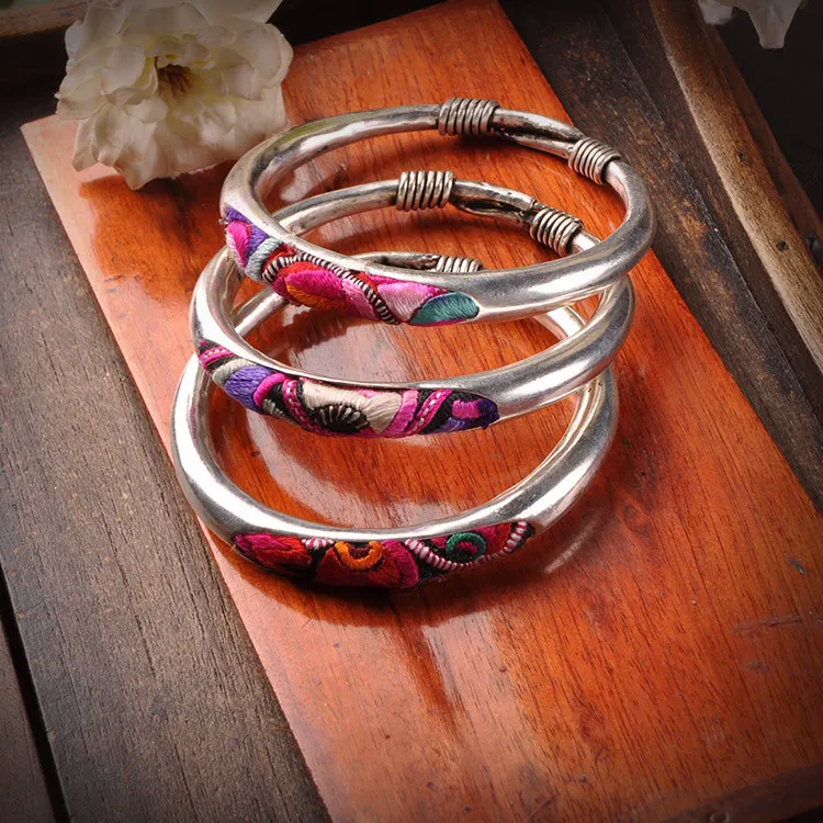 Китайские этнические мяо серебряный браслет старые вышивки оригинальный ручной