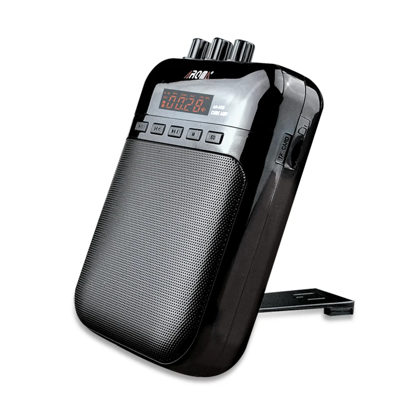 Гитарный усилитель отлично подходит для тренировок с чистым и искажающим