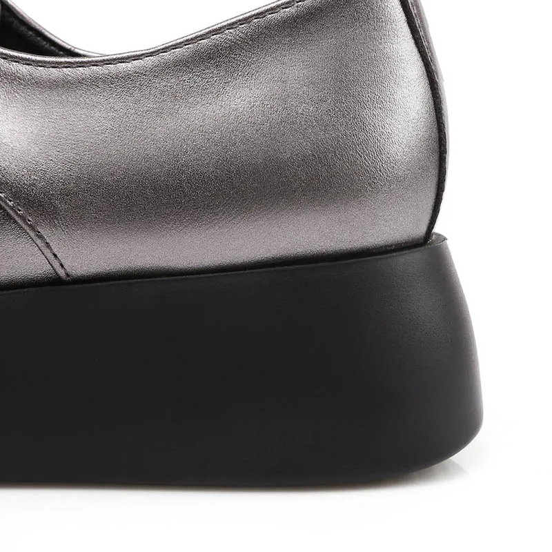 Женская обувь на плоской платформе подошве с кисточками женские туфли