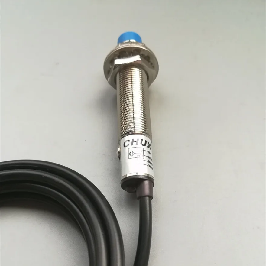 Цилиндрический емкостный датчик приближения CHUX M12 4 мм 10 30 в DC NO/NC CM12 DNA/DNB Емкостный