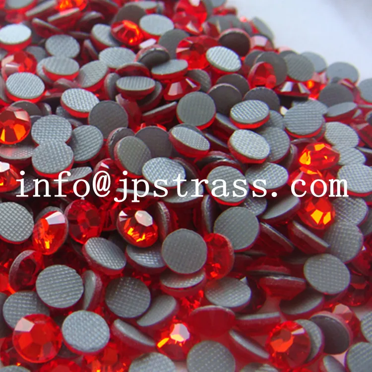 Стразы горячей фиксации DMC в ss16 lt цвета siam 1440 шт. упаковке dmc из горного хрусталя