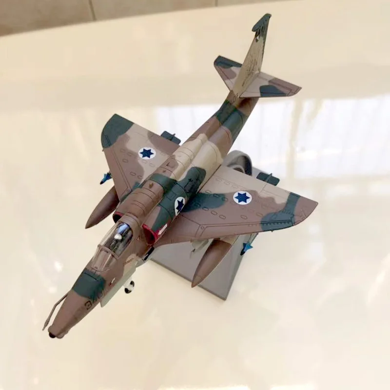 Модель военной модели WLTK в масштабе 1/72 игрушки IAF Дуглас искусственный боец Skyhawk