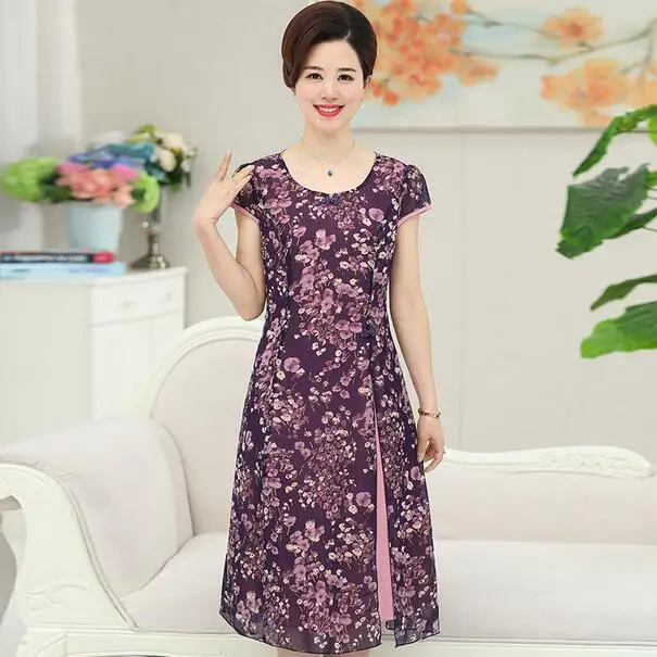 Платье с коротким рукавом и цветочным принтом для мам среднего возраста модель