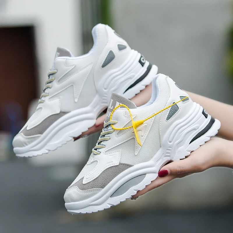 

2019 Spring Summer Air mesh Unisex Sneakers Women Men Lightweight Breathable Flats Big Size 47 Women Running Sport Footwear