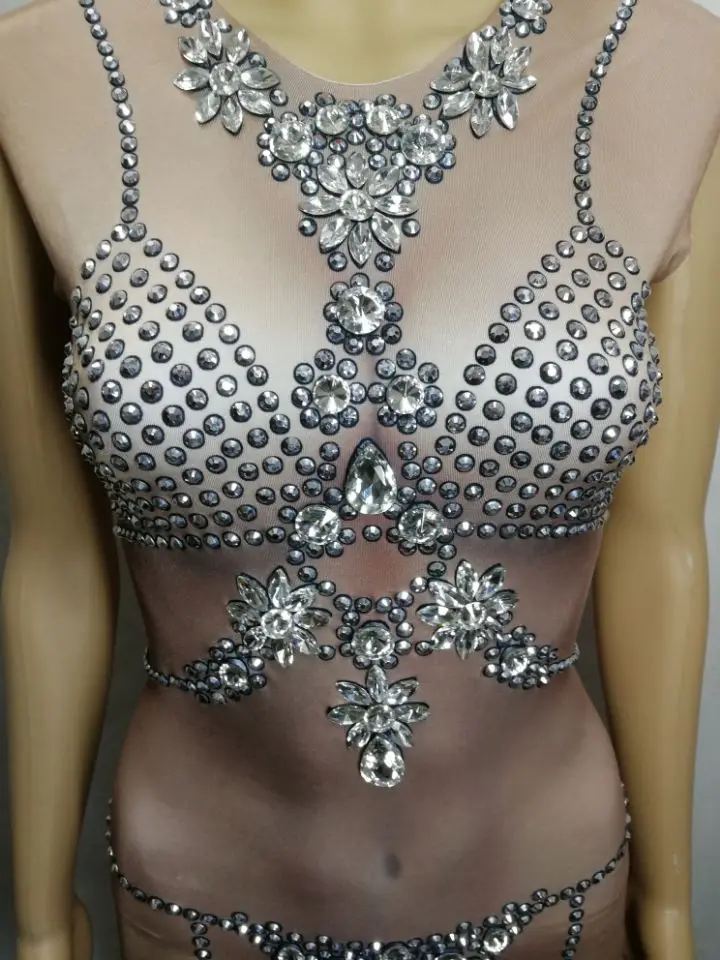 Серебристый комбинезон телесного цвета с кристаллами Женское боди для