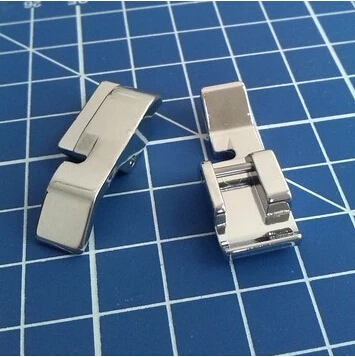 Детали бытовой швейной машины прижимная лапка на молнии 7306 3 (узкое правое)