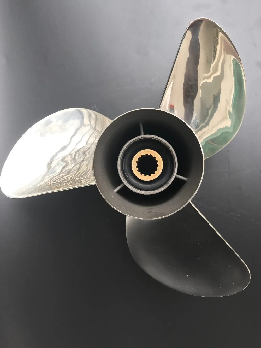 

13 1/4x17 For suzuki 90HP-140HP propellers STAINLESS STEEL Propeller 15 tooth boat accessories marine propellers