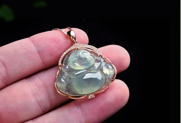 

Green Jade House Natural jadeite pendant female Yuver Park pendant ice species fluttering green 18K gold inlaid jade pendant a