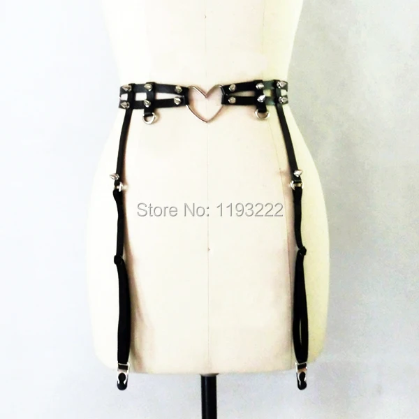 Фото Sexy Lolita Handmade Double Studded Row Leather Heart Waist Harness Large Big Garter Belt Suspenders BELT Женская одежда Sexy Lolita Handmade Double Studded Row Leather Heart Waist Harness Large Big Garter Belt Suspenders BELT Женская одежда