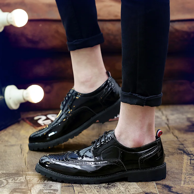 2019 Bullock Glossy Men Flats Shoes Summer Breathable Casual Carved Lacquered Lace Up Leather Size 38-43 | Обувь