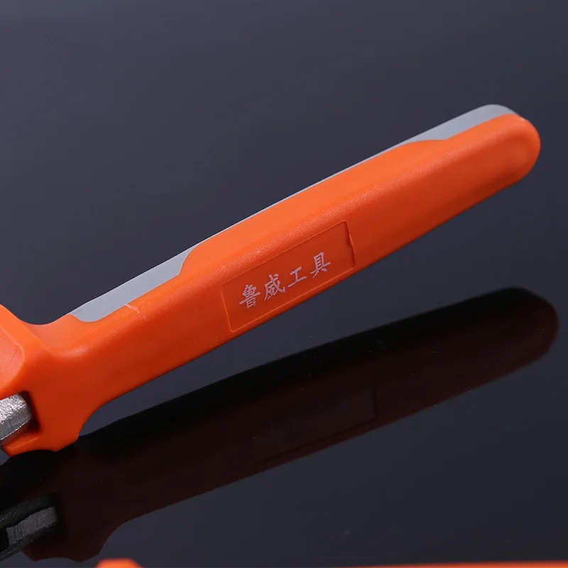 

12" Universal Adjustable Pipe Wrench Multi-functional Pump Pliers High Quality Water Pipe Clamp Pliers Hand Tools for Plumber