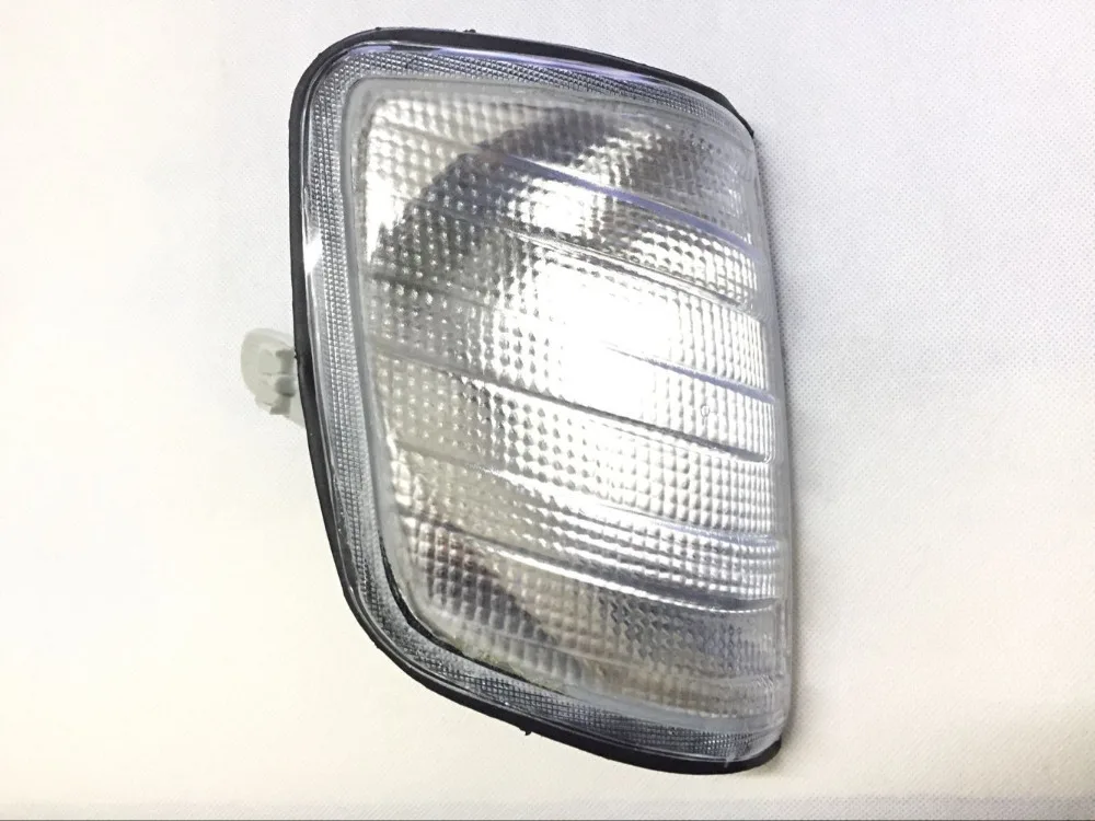 

Правый угловой фонарь для Mercedes W124, E260, E280, E300, E320, E500 1248260823