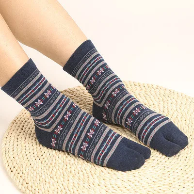 2019 Лидер продаж новые носки с двумя пальцами носками осенне зимние узором в