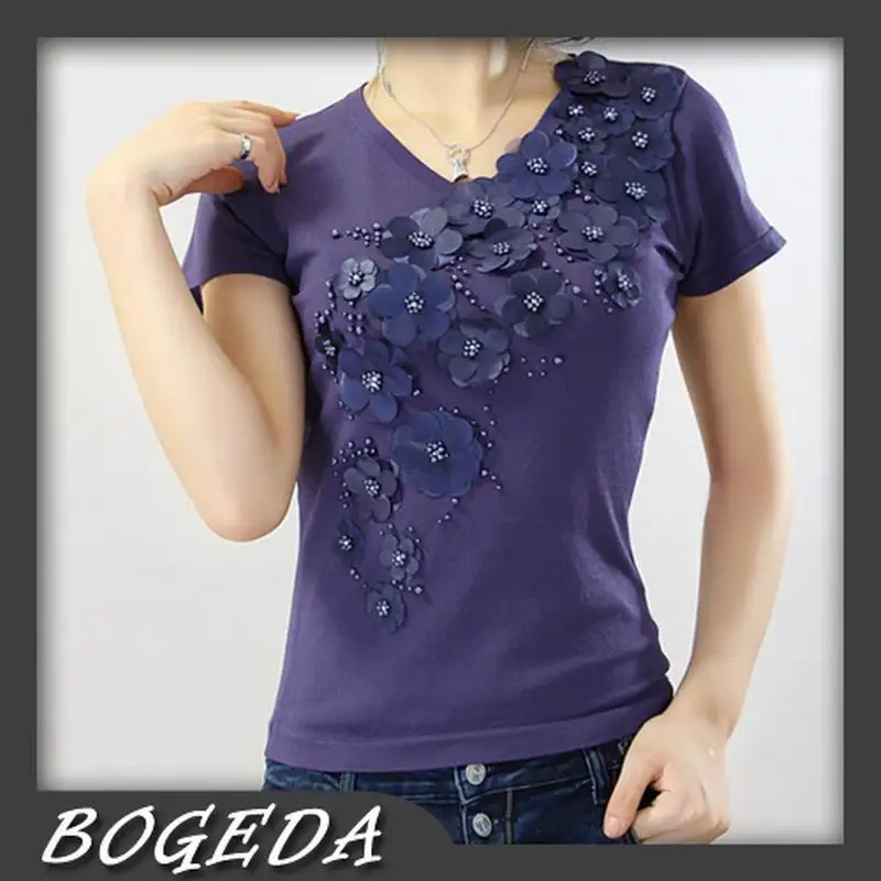 Модная женская футболка с треугольным вырезом короткий пуловер цветами фиолетовый черный белый высокое