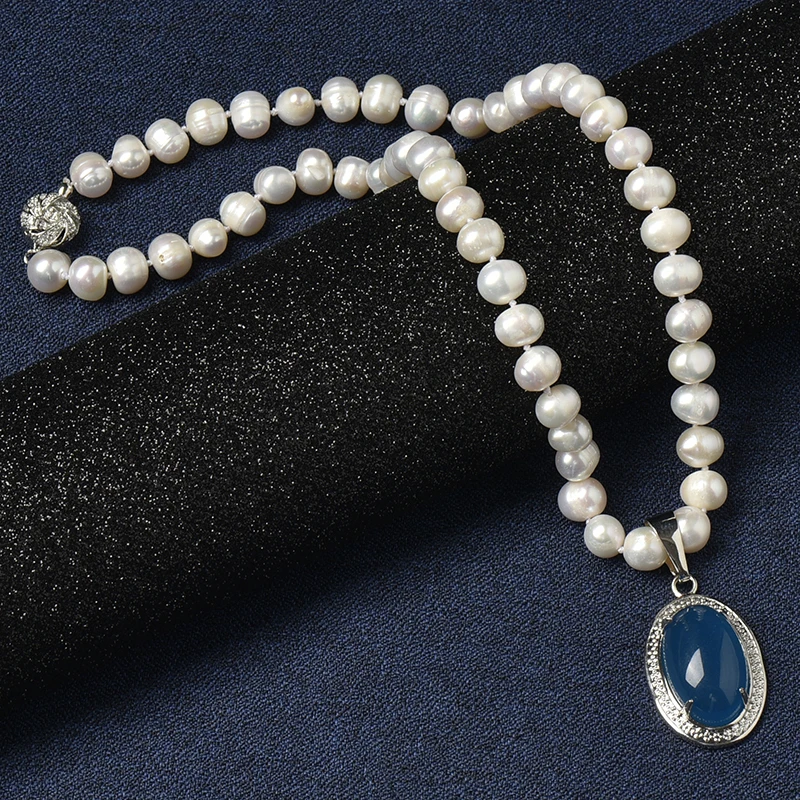 

8-9 mm Simple AND Generous Natural pearl Necklace with slender pearl Chain and oval 22*32*9 mm Pendant inlaid with sea Blue