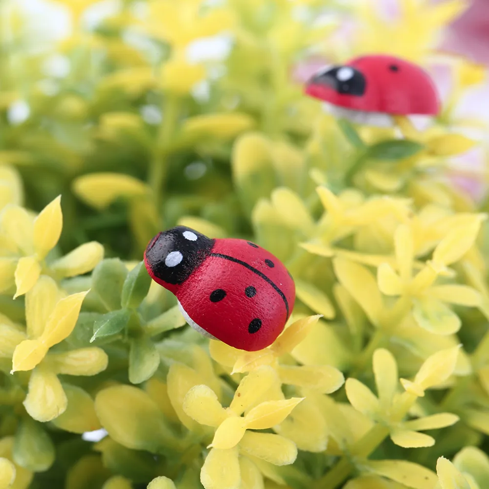 200Pcs Painted Ladybug Self Adhesive Wood Craft Fridge Paste Cabochon Scrapbooking Decoration 8x11mm Worldwide Store | Дом и сад