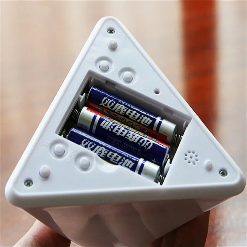 Zero Новая мода Пирамида температура 7 цветов LED Изменение подсветка Будильник|led