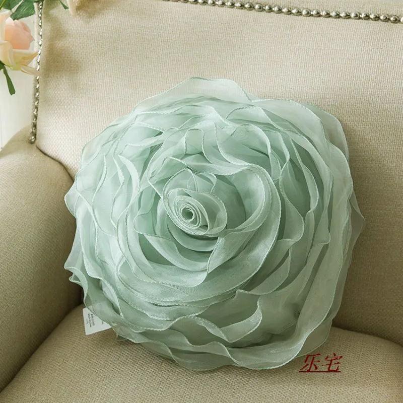 Подушка с объемными розами для принцессы диван цветами из пряжи газовая кружевом