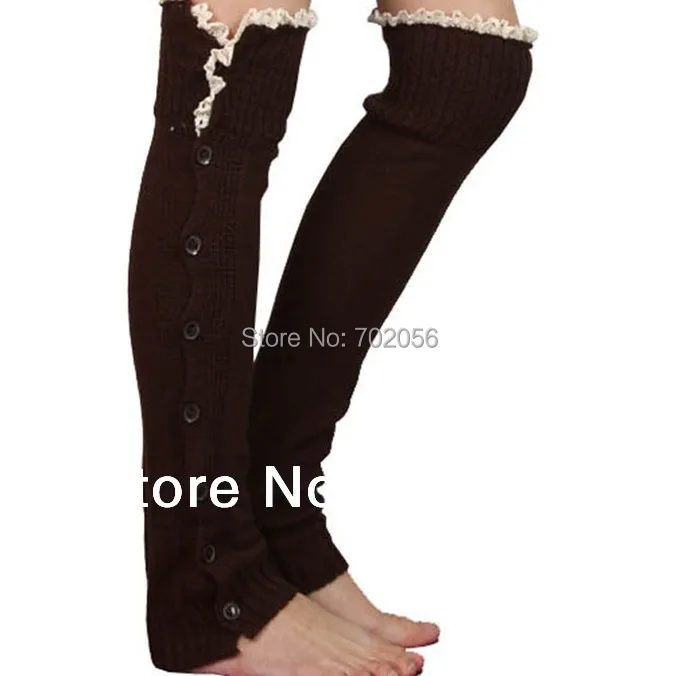 Рисунок 3 - Длинные однотонные кружевные гетры на пуговицах