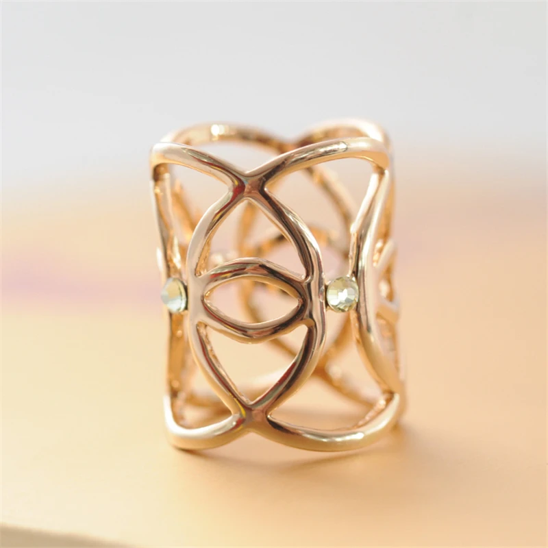 

2018 Scarf Clip Straight Brooches For Women,high quality crystal decoration,exclusive design,shawls accessories