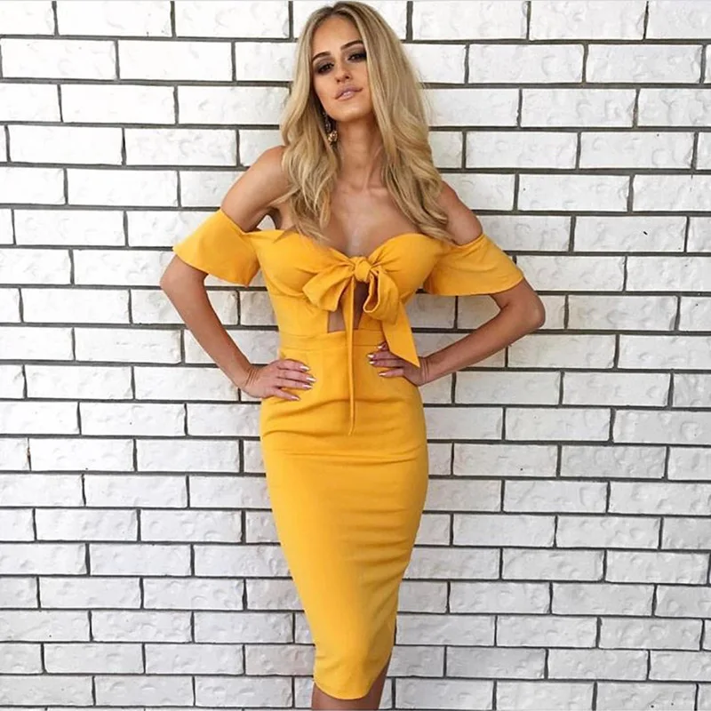 Женское платье с открытыми плечами однотонное облегающее Элегантное