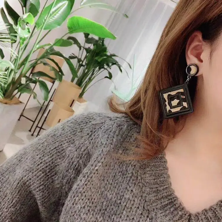 MENGJIQIAO 2019 зима новые модные бархатные леопардовые круглые квадратные массивные