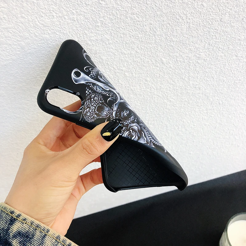 Прохладный Череп со змеей мечом узор чехол для iPhone X 7 8 6 S плюс XR XS Max Beast Мягкий