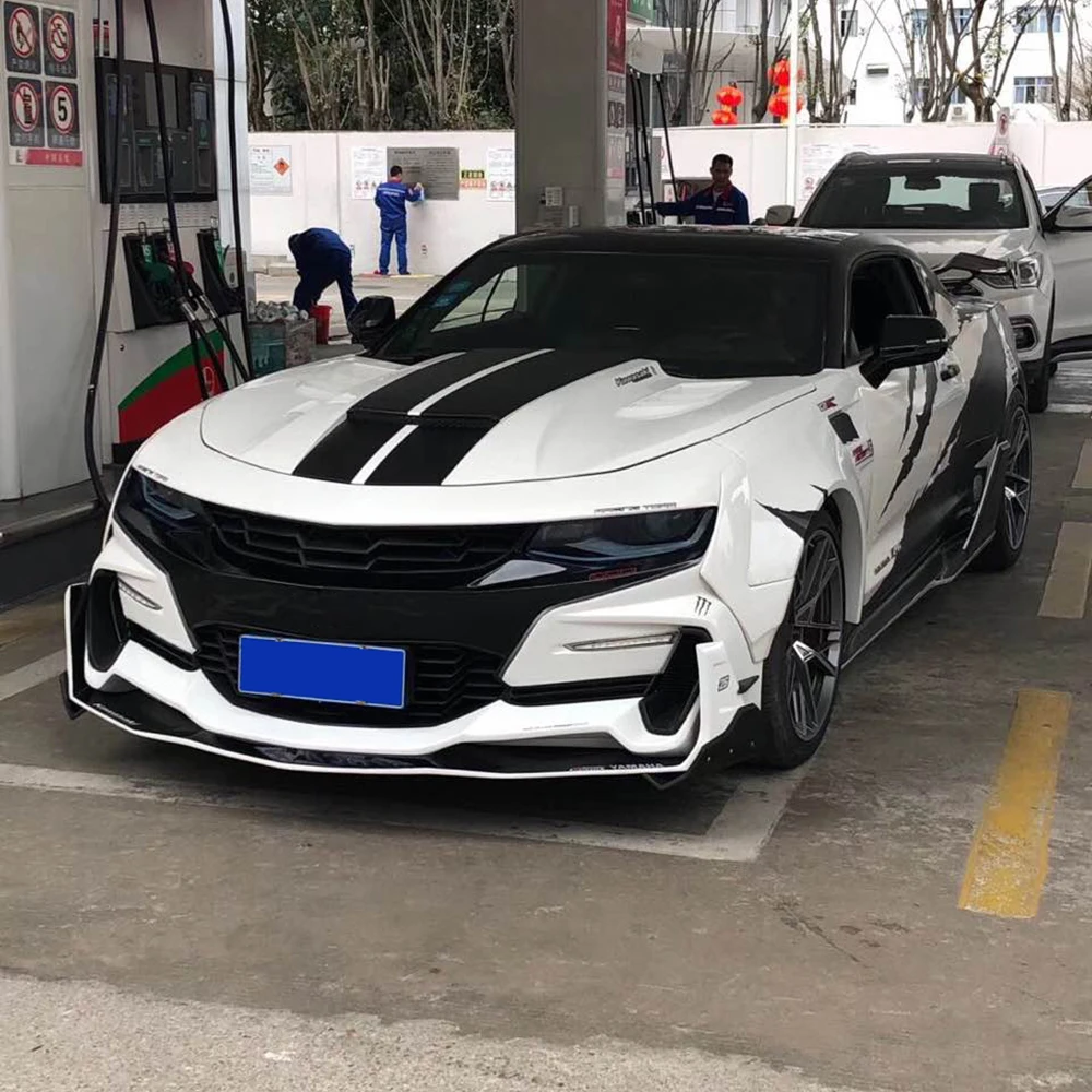 Комплект кузова из ПП передний бампер с разветвителем для губ крылья Chevrolet Camaro 2016