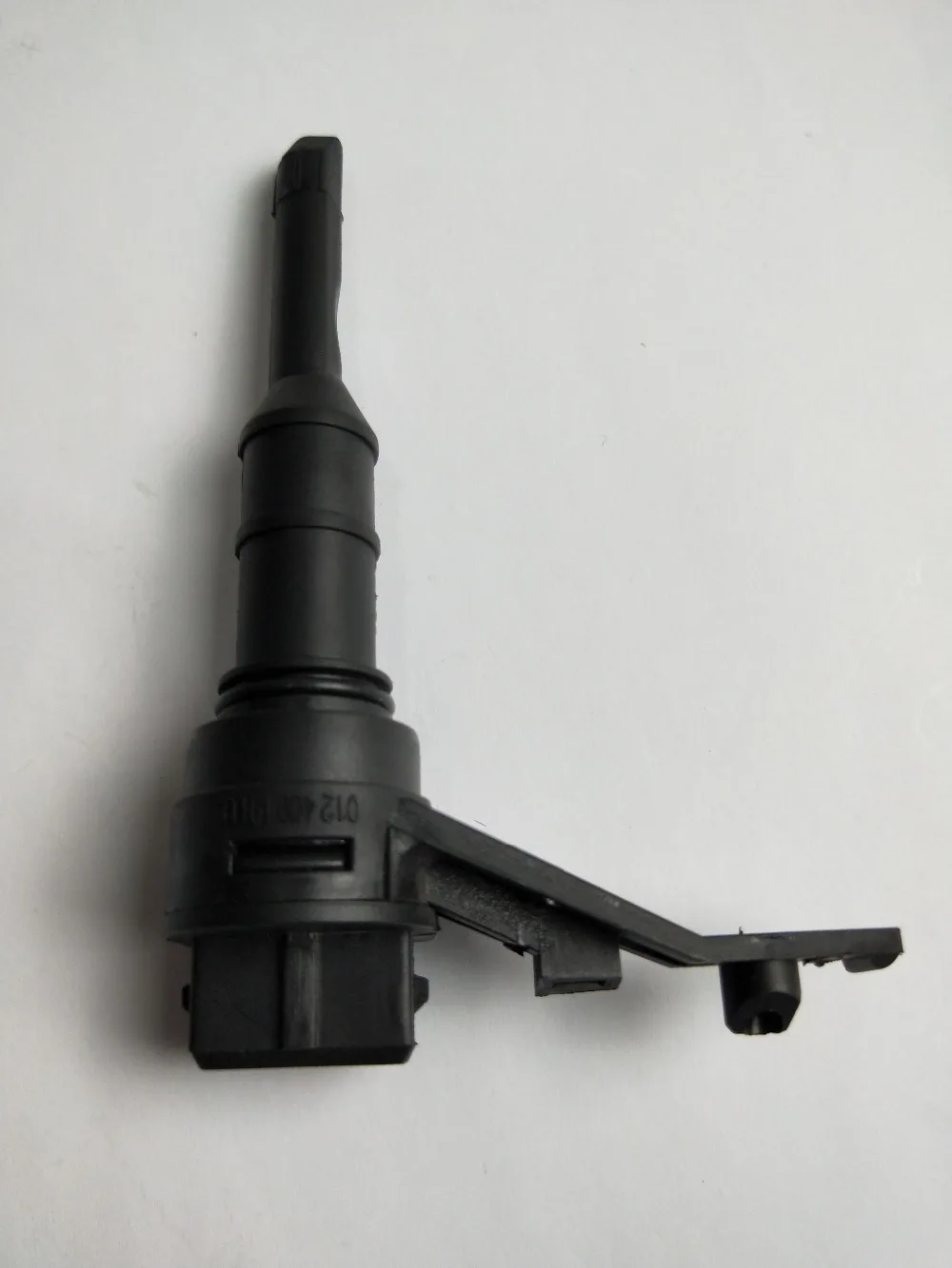

SMD Car automobiles Speed Sensor for Audi A4 A6 Cabriolet for Passat 1.6 1.8 1.9 021409191D